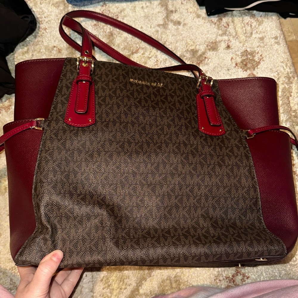 Michael kors tote